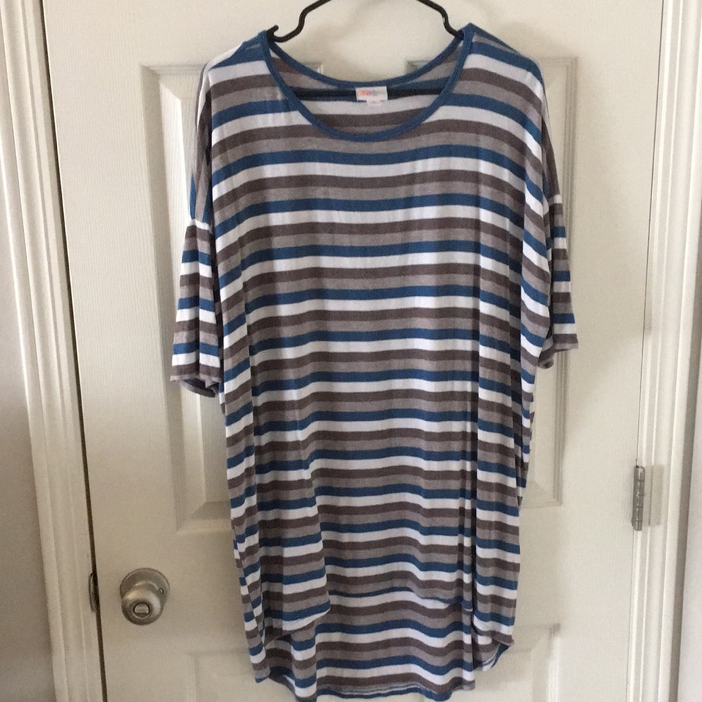 Blue, gray, and white striped tee